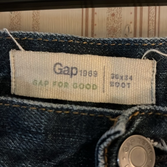 Gap 36x34 Bootcut Jeans - Picture 2 of 4